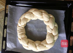 圣诞节花圈面包的做法图解3