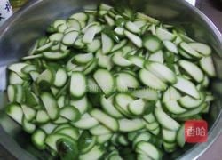 甘梅无子橄榄的做法图解3