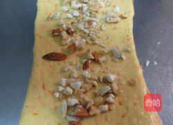 坚果胡萝卜土司的做法图解4