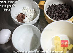 熔岩巧克力蛋糕的做法图解1