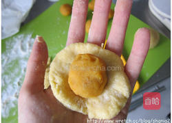 松饼粉作地瓜馅饼的做法图解2