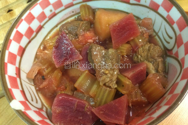 甜菜根牛肉果蔬汤