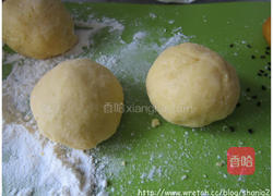 松饼粉作地瓜馅饼的做法图解3
