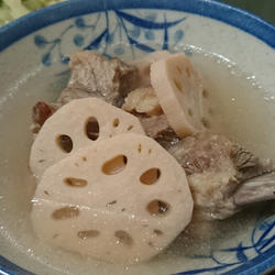 莲藕排骨汤的做法[图]