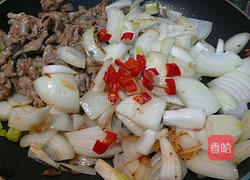洋葱炒肉片的做法图解3