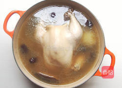鲜菇时蔬炖鸡的做法图解5
