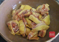 冬菜蒜味鲜鸡肉的做法图解1