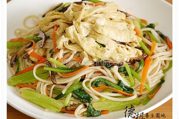 素食豆包炒面