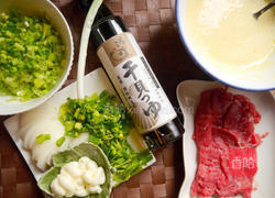 葱爆牛肉大坂烧的做法图解1