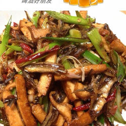 辣炒丁香鱼的做法[图]