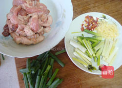 葱爆松坂的做法图解1