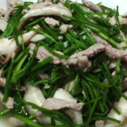 水莲菜炒肉丝的做法[图]