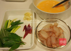 蟹肉炒蛋的做法图解1