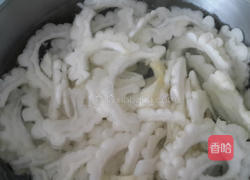 凉拌梅渍白玉的做法图解1
