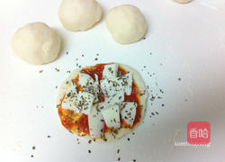 薄皮玛格丽特披萨的做法图解9