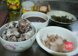 红酒牛肉的做法图解2