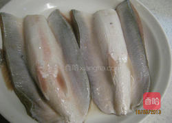 豆豉蒸虱目鱼肚的做法图解2