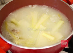 凉拌西洋芹的做法图解2