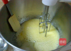 秒殺香蕉蛋糕的做法圖解2