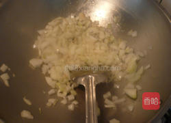 乳香意大利面的做法图解1