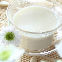 蛋白杏仁茶的做法[图]