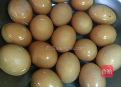 香菇茶叶蛋的做法图解1