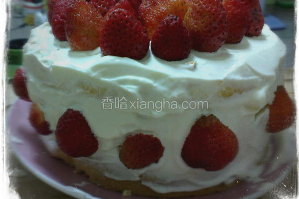 草莓鲜奶油蛋糕