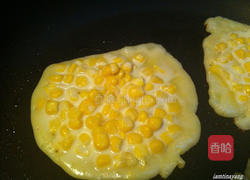 玉米煎饼佐莎莎酱的做法图解6