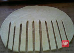 红豆牛奶花型面包的做法图解5