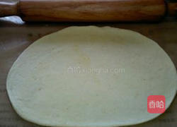 红豆牛奶花型面包的做法图解4