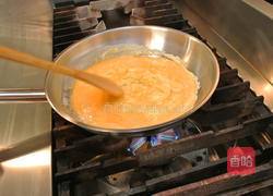 新鲜香草滑蛋的做法图解4