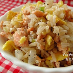鲑鱼炒饭的做法[图]