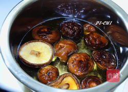 黑枣香菇鸡汤的做法图解3