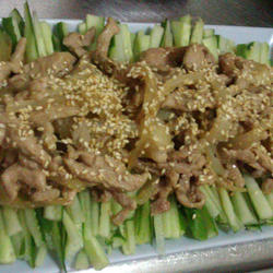 韩式酱烧芝麻肉丝的做法[图]