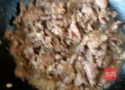大葱爆牛肉的做法图解3