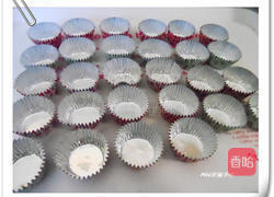 彩色糖果珠巧克力的做法图解3