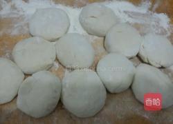 素菜包子的做法图解2