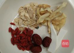 泡参炖鸡汤的做法图解1