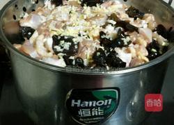 木耳蒸鸡的做法图解2