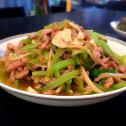 莴笋炒肉丝的做法[图]