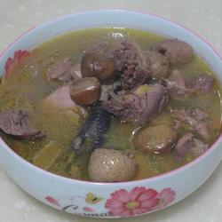 板栗炖鸡的做法[图]