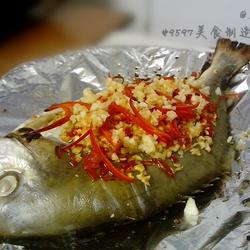 蒜蓉烤金鲳的做法[图]