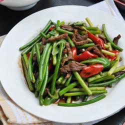 蒜苔炒肉丝的做法[图]