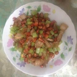 宫爆肉丁的做法[图]