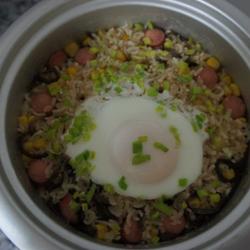 木耳香肠饭的做法[图]