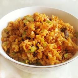 腊肉炒饭的做法[图]