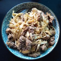 老鸭闷笋干的做法[图]