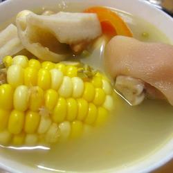 莲藕炖猪蹄的做法[图]