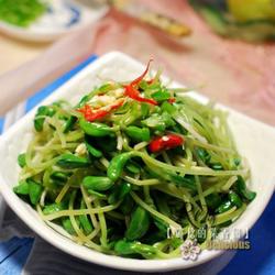 脆拌黑豆苗的做法[图]
