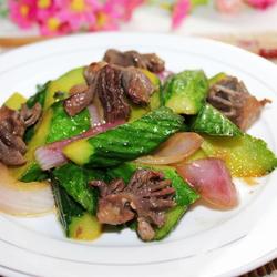 鸡胗炒青瓜的做法[图]